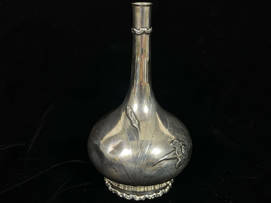 Vintage Art Nouveau Repousse Sterling Silver Bud Vase By Whiting Manufacturing Company (See Photos For Several Dents) 6.5H 162.5g