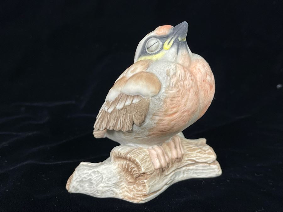 Boehm Porcelain Figurine Titled 'Fledgling Red Poll' 4H [Photo 2]