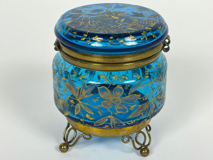 Vintage Hand Painted Footed Blue Glass Powder Vanity Jar With Gilt Metal 3.5H [Photo 5]