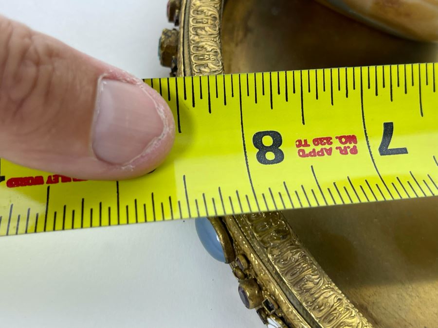 Gilded Metal Decorated Vanity Trinket Tray 8.5R, Amethyst Geodes And Polished Stone Egg [Photo 13]