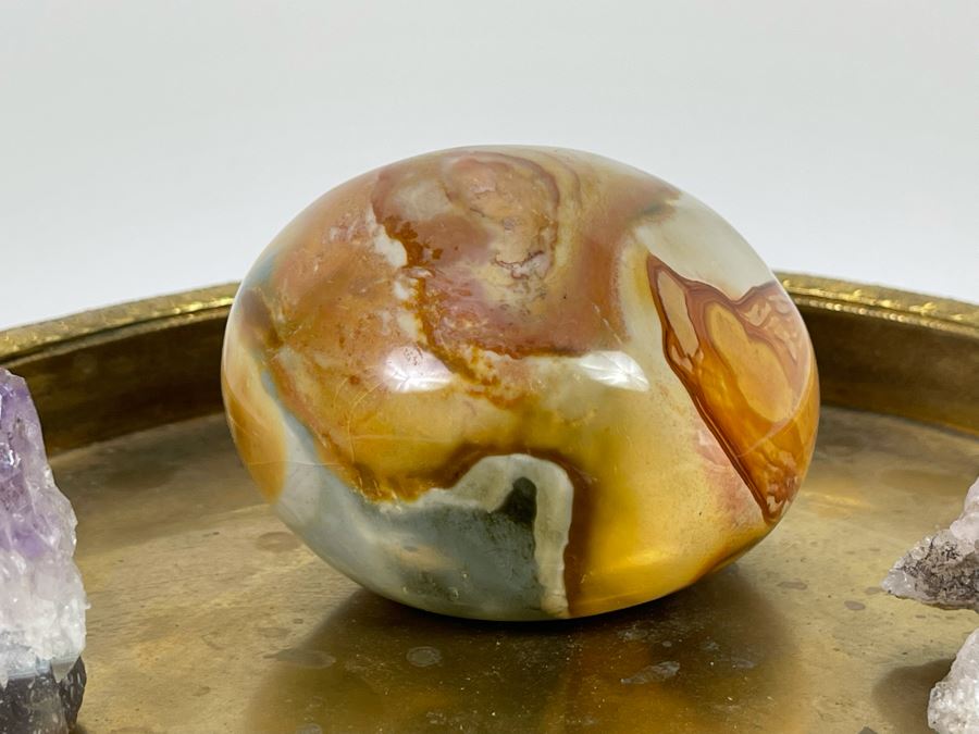 Gilded Metal Decorated Vanity Trinket Tray 8.5R, Amethyst Geodes And Polished Stone Egg [Photo 10]