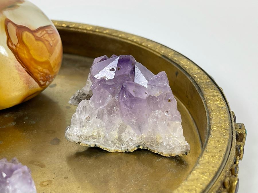 Gilded Metal Decorated Vanity Trinket Tray 8.5R, Amethyst Geodes And Polished Stone Egg [Photo 11]