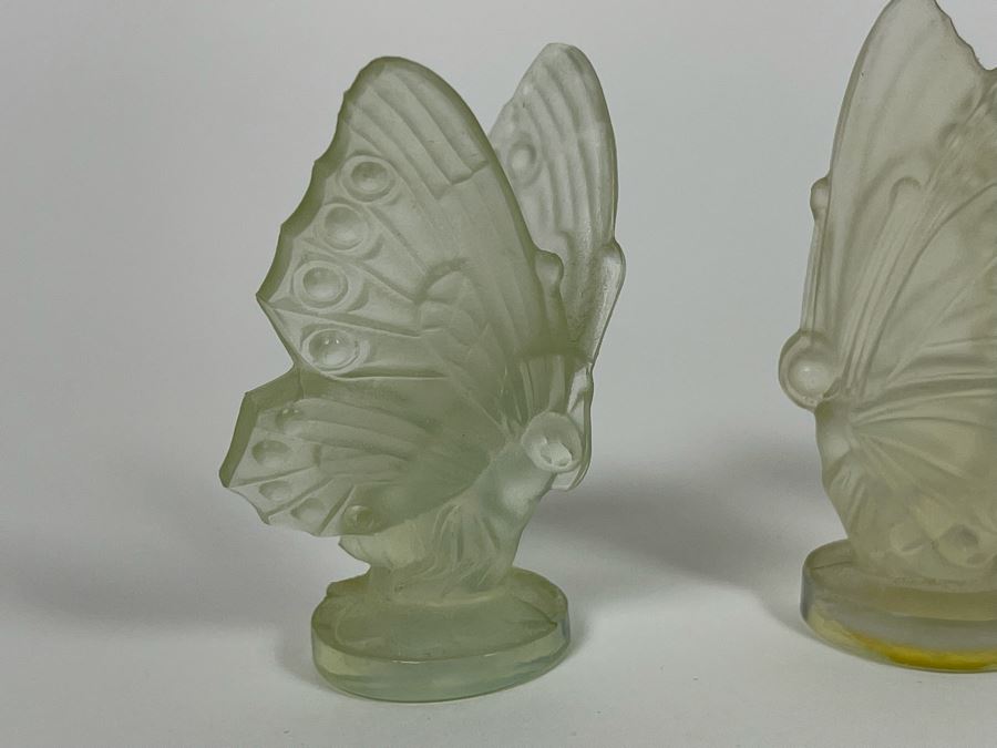 Signed Sabino France Opalescent Glass Butterfly Figurines (Set Of Three) 2.5H [Photo 5]