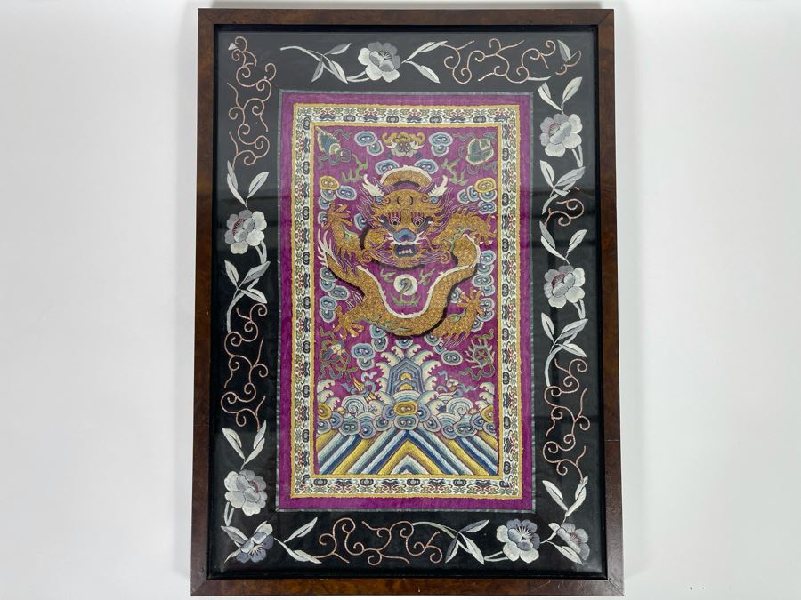 Impressive Antique Chinese Purple Silk Gold Dragon Embroidery Framed Frame Is 13 X 18 [Photo 2]