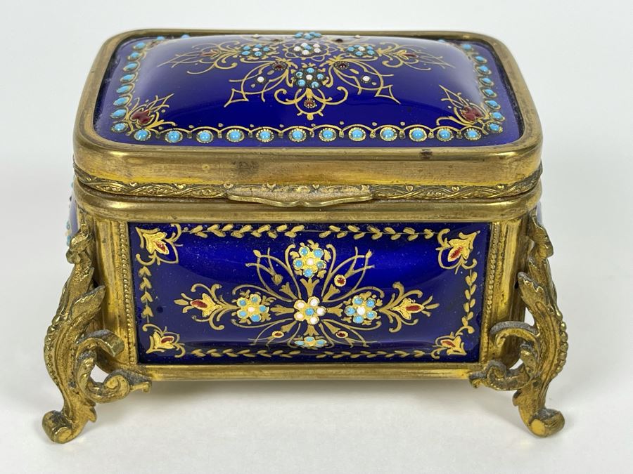 Vintage Hand Painted Decorated Footed Jewelry Box With Gilt Metal And Tufted Cushion Lining 3.5W X 2.5D X 2.25H [Photo 4]