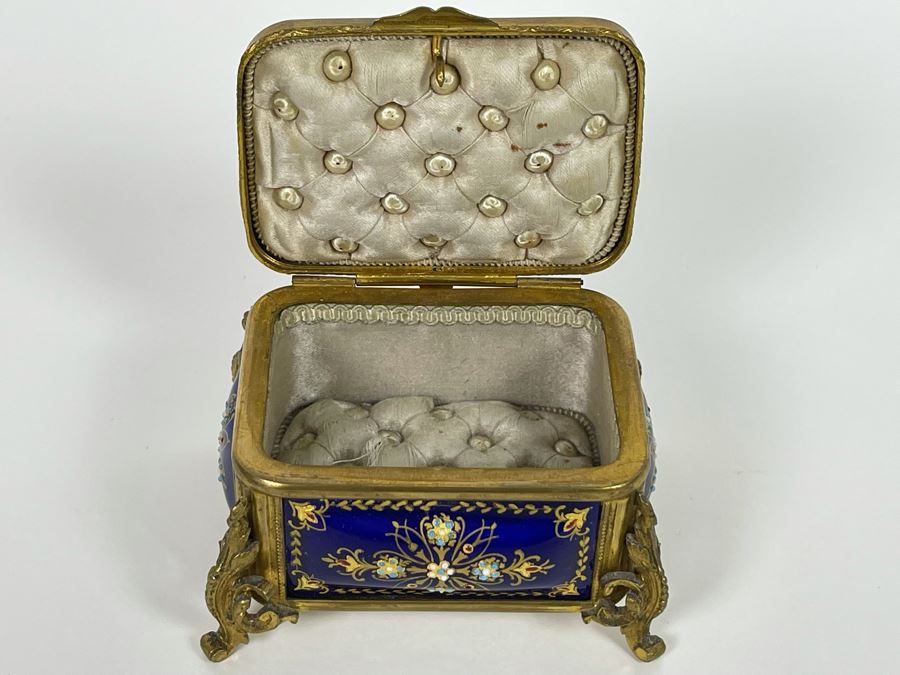 Vintage Hand Painted Decorated Footed Jewelry Box With Gilt Metal And Tufted Cushion Lining 3.5W X 2.5D X 2.25H [Photo 2]