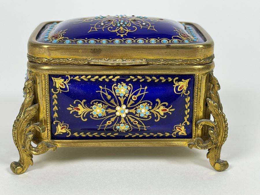 Vintage Hand Painted Decorated Footed Jewelry Box With Gilt Metal And Tufted Cushion Lining 3.5W X 2.5D X 2.25H [Photo 3]