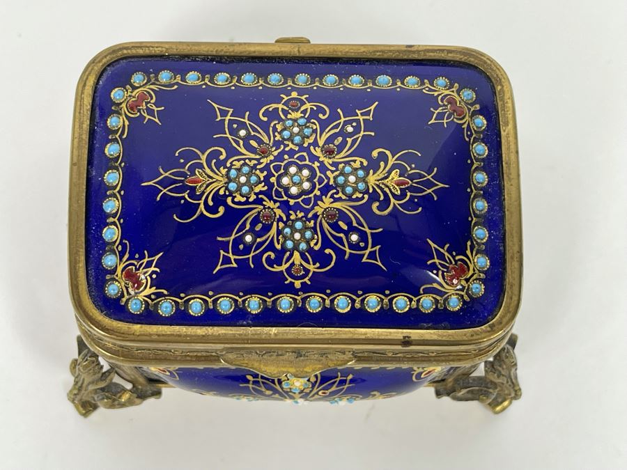Vintage Hand Painted Decorated Footed Jewelry Box With Gilt Metal And Tufted Cushion Lining 3.5W X 2.5D X 2.25H [Photo 11]