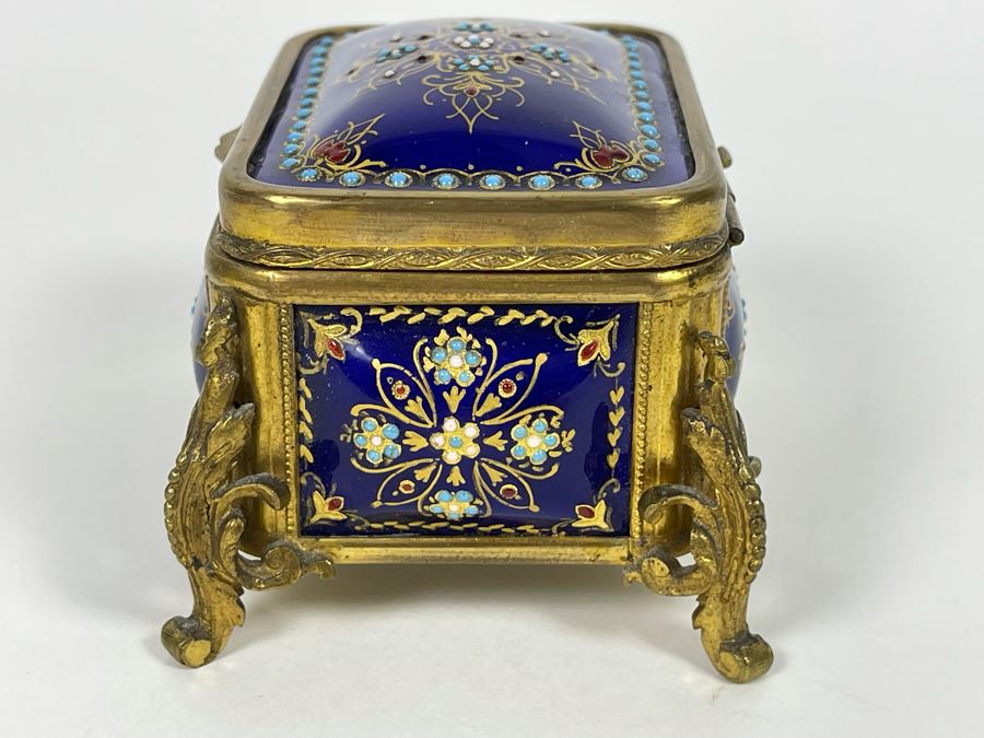 Vintage Hand Painted Decorated Footed Jewelry Box With Gilt Metal And Tufted Cushion Lining 3.5W X 2.5D X 2.25H [Photo 10]
