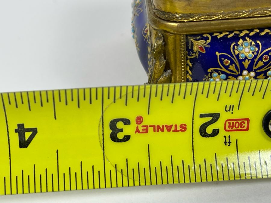 Vintage Hand Painted Decorated Footed Jewelry Box With Gilt Metal And Tufted Cushion Lining 3.5W X 2.5D X 2.25H [Photo 13]