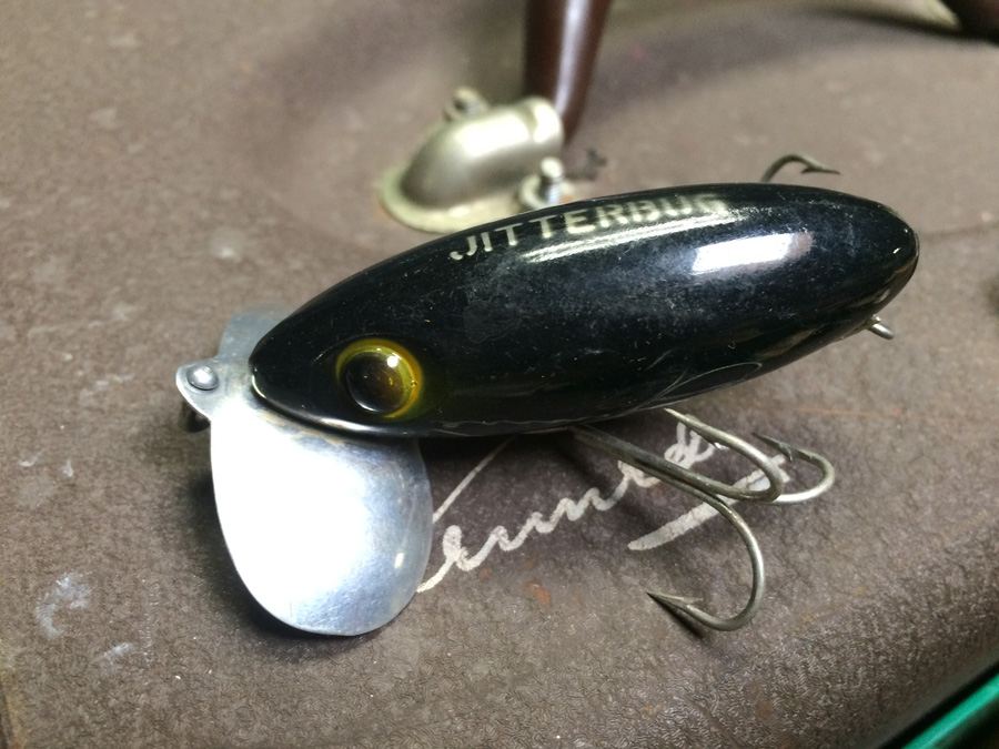 Vintage Metal Kennedy Tackle Box Packed with Vintage Lures and Fishing Equipment [Photo 28]