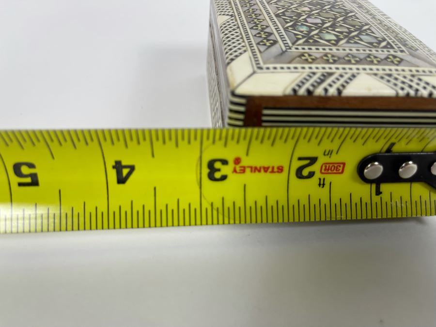 Mother Of Pearl And Bone Inlaid Syrian Trinket Box Velvet Lined 4W X 2.75D X 2H [Photo 8]