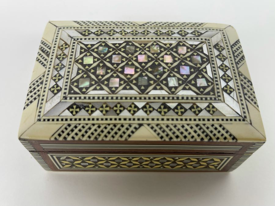 Mother Of Pearl And Bone Inlaid Syrian Trinket Box Velvet Lined 4W X 2.75D X 2H