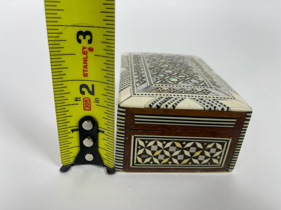 Mother Of Pearl And Bone Inlaid Syrian Trinket Box Velvet Lined 4W X 2.75D X 2H [Photo 9]