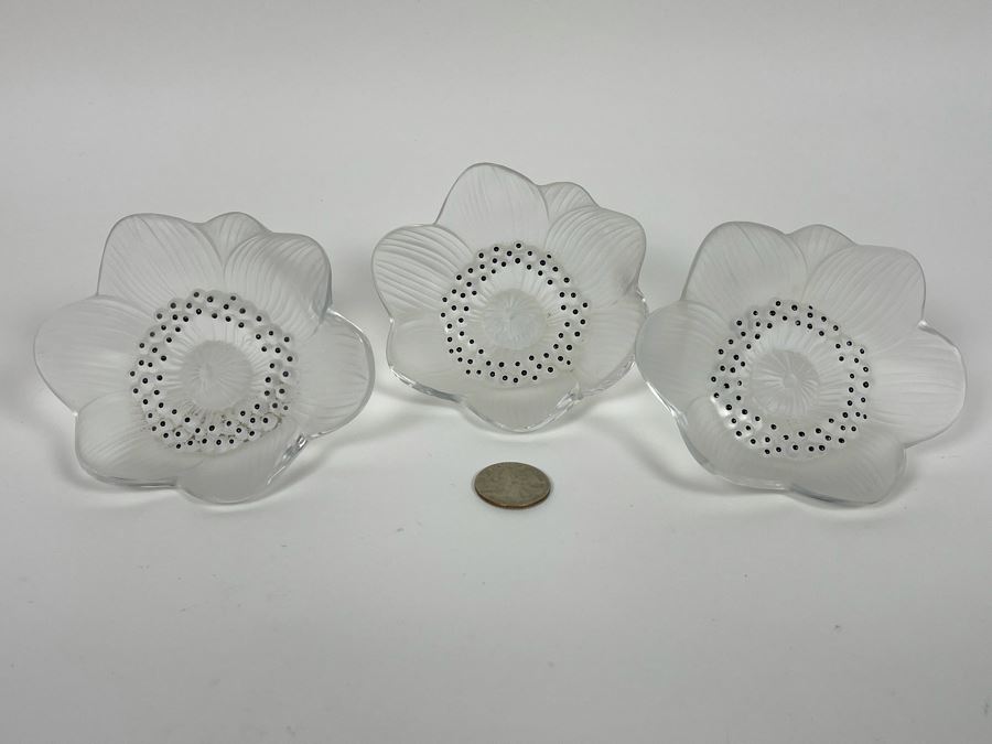 Lalique Crystal Flowers With Stems - Set Of Three 4W X 4.5L