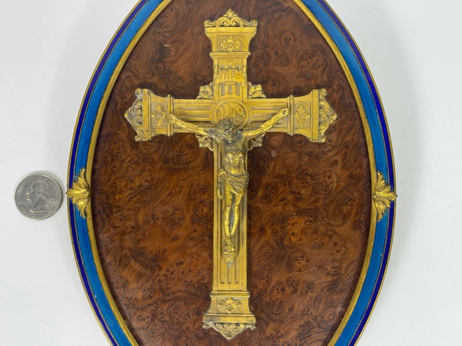 F. Ravaud Toulon Bijoutier Joaillier Catholic Handmade Jesus Christ Crucifix Wall Plaque With Relief Metal, Burled Walnut And Enamel 6W X 10H