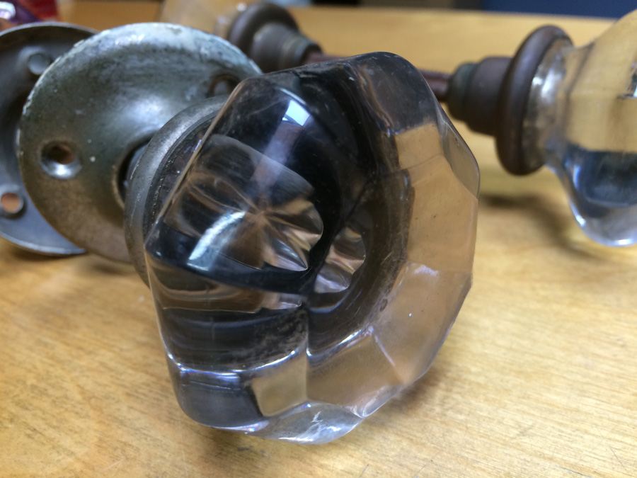 Pair of Glass Door Knobs [Photo 3]