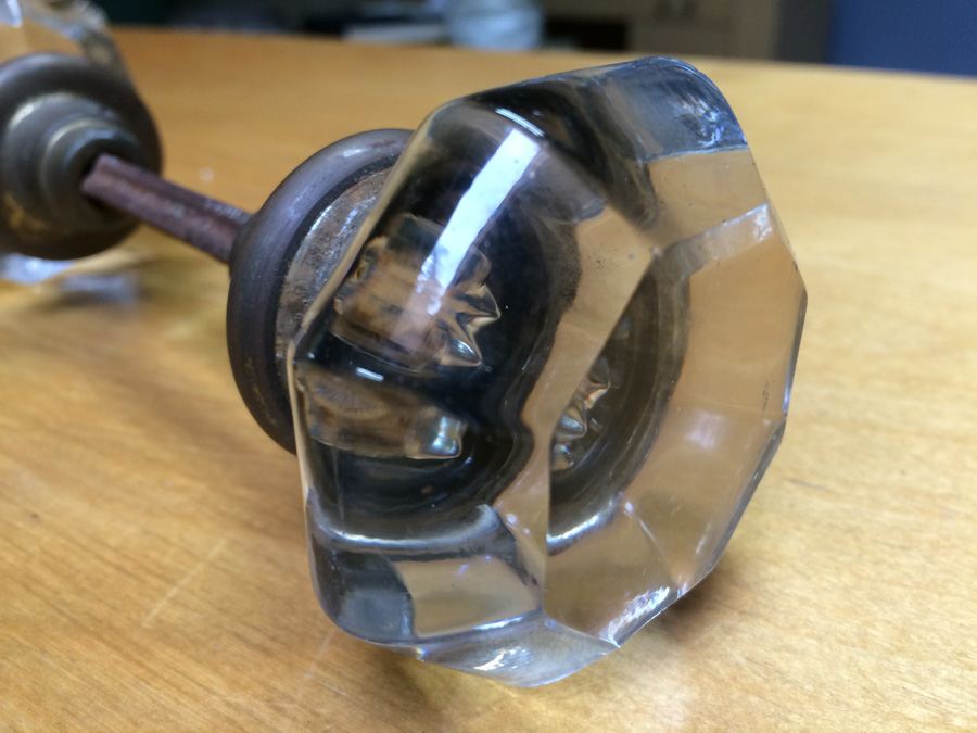 Pair of Glass Door Knobs [Photo 4]