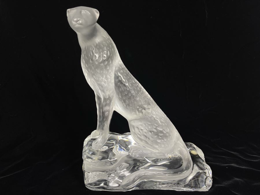 Lalique France Signed Tancrede Crystal Cheetah Sitting On Rocks 8W X 4.5D X 10H Estimate $900 [Photo 5]