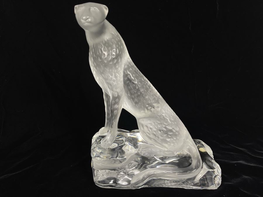 Lalique France Signed Tancrede Crystal Cheetah Sitting On Rocks 8W X 4.5D X 10H Estimate $900 [Photo 4]