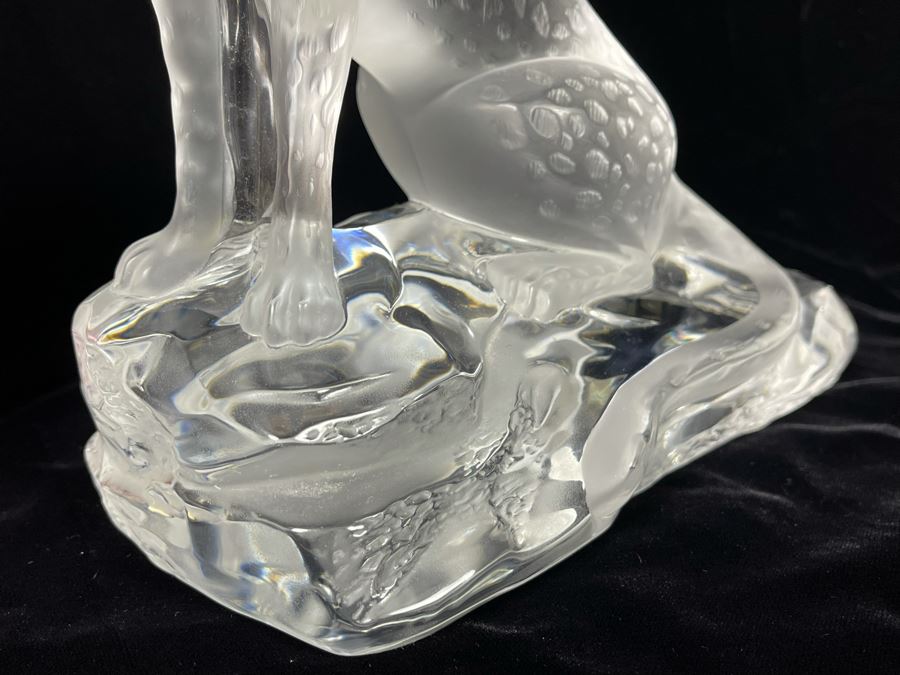 Lalique France Signed Tancrede Crystal Cheetah Sitting On Rocks 8W X 4.5D X 10H Estimate $900 [Photo 7]