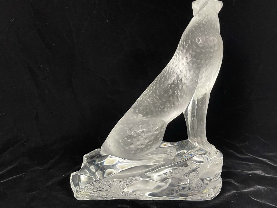 Lalique France Signed Tancrede Crystal Cheetah Sitting On Rocks 8W X 4.5D X 10H Estimate $900 [Photo 8]