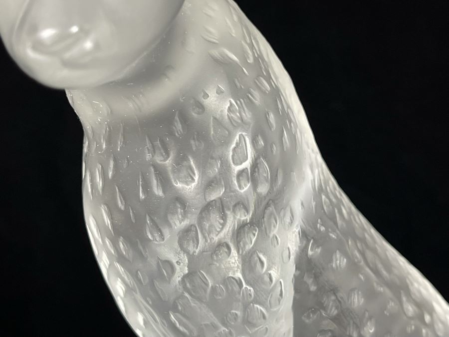 Lalique France Signed Tancrede Crystal Cheetah Sitting On Rocks 8W X 4.5D X 10H Estimate $900 [Photo 15]