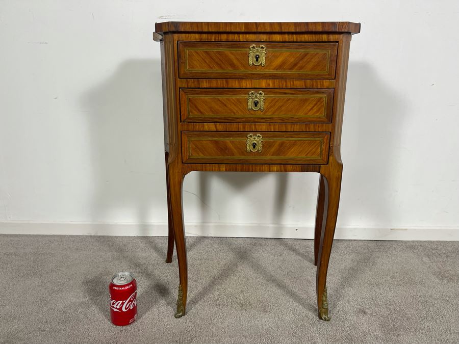Beautiful Inlaid Wooden French Louis XV 3-Drawer Nightstand Side Table With Ormolu Mounts 21W X 12D X 28H [Photo 19]