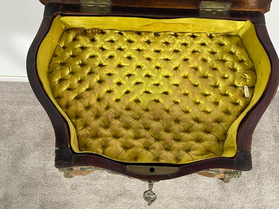 Beautiful Wooden French Louis XV Vitrine Side Table With Ormolu Mounts Hinged Glass Top Lockable With Key (Slight Chip In Beveled Glass Top) 18.5W X 14D X 28H [Photo 11]