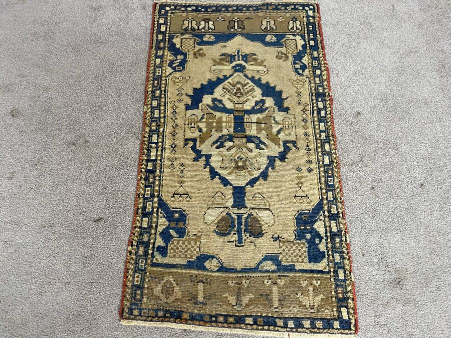 Old Hand Knotted Wool Persian Area Rug 22W X 42L [Photo 4]