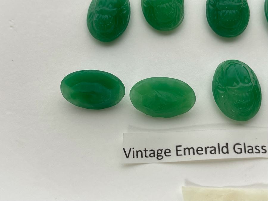 (18) Vintage Emerald Glass Scarabs From Occupied Japan 18 X 13 [Photo 10]