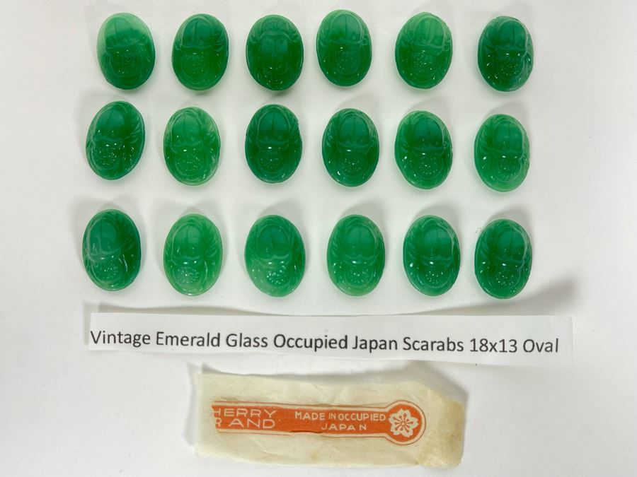 (18) Vintage Emerald Glass Scarabs From Occupied Japan 18 X 13 [Photo 3]