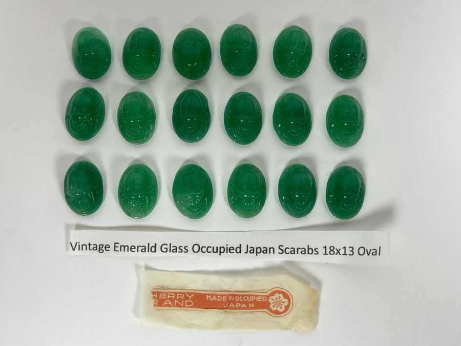 (18) Vintage Emerald Glass Scarabs From Occupied Japan 18 X 13 [Photo 2]