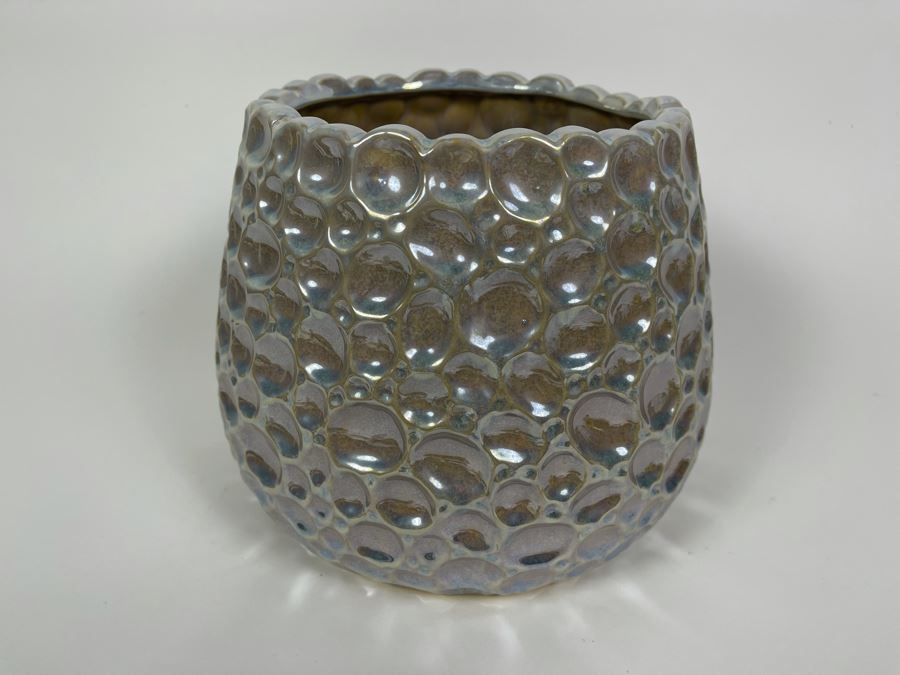Modern Silver Ceramic Vase 8H Retails $59 [Photo 4]