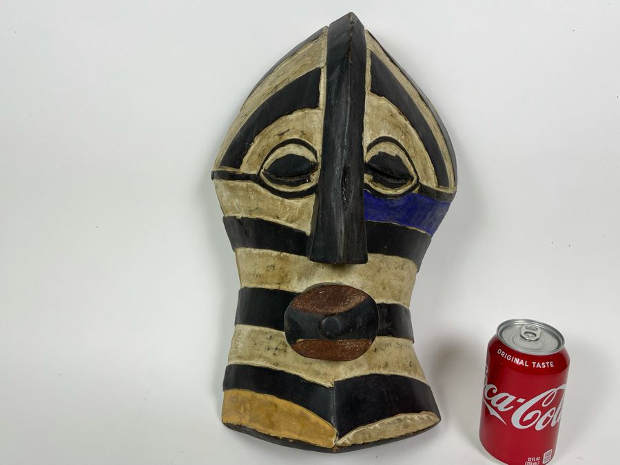 Old Handmade Carved Wood African Mask 9.5W X 15.5H [Photo 1]