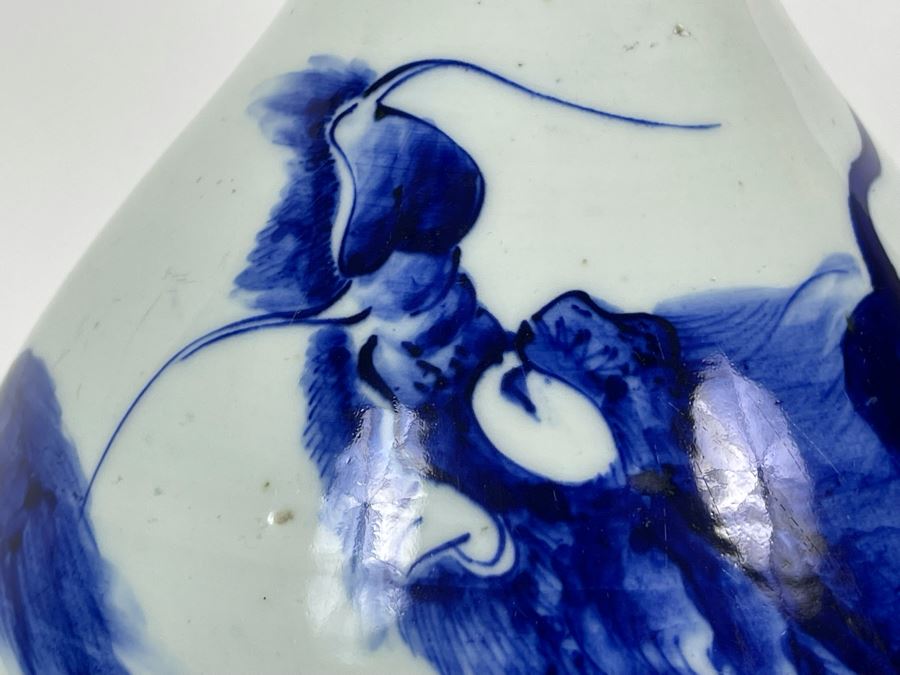 Antique Chinese Blue And White Finely Painted Dragon Porcelain Vase 13.5H [Photo 4]