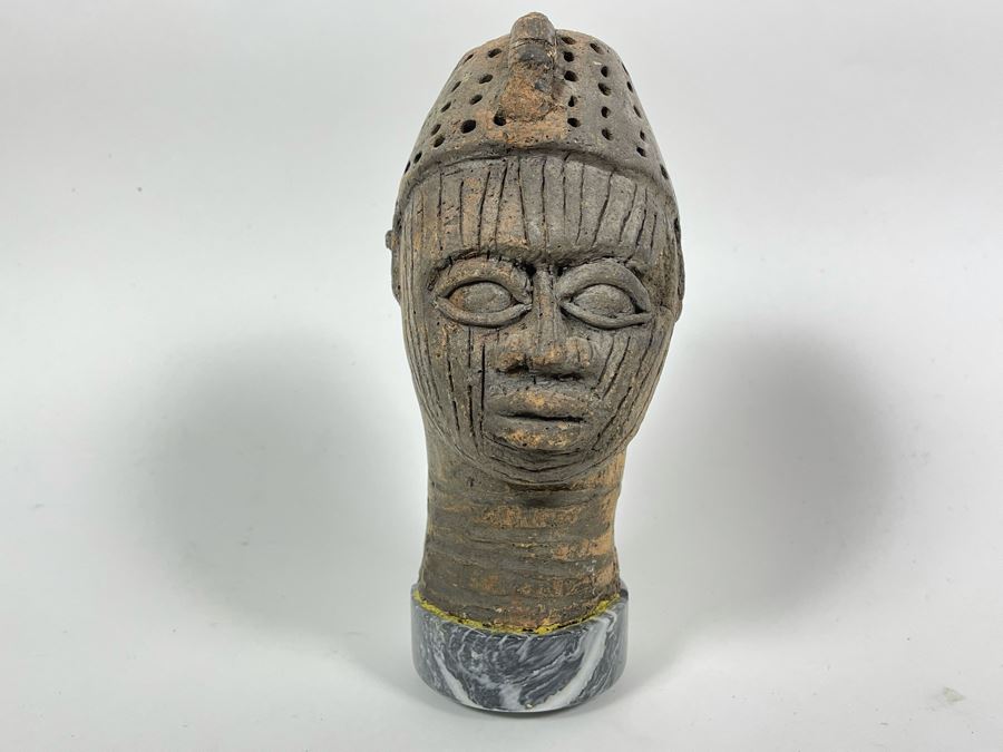 Old African Pottery Sculpture On Marble Base 9H [Photo 4]