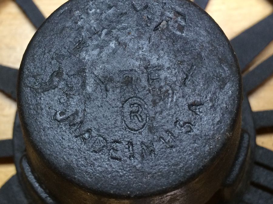 Pyrex Cast Iron Sundial Sterno Candle Holder [Photo 7]