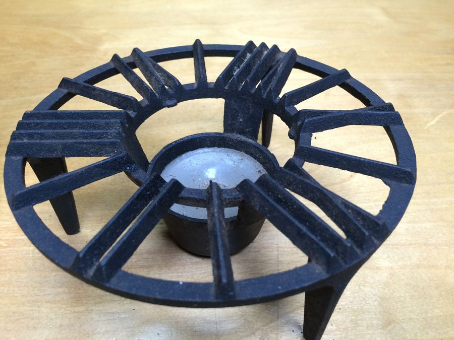 Pyrex Cast Iron Sundial Sterno Candle Holder [Photo 4]