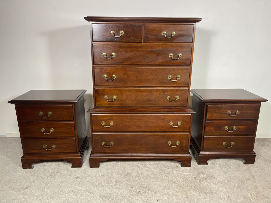 Mahagony Chest Of Drawers 7-Drawer Dresser 38W X 18D X 53H With Matching Pair Of Nightstands 23W X 16D X 26H
