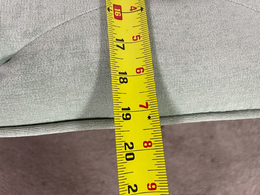 Elegance Tufted Bench 41W X 19D X 17H Retails $279 [Photo 7]