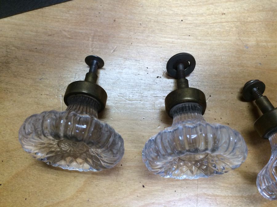 (4) Glass Knobs for Chest of Drawers [Photo 3]
