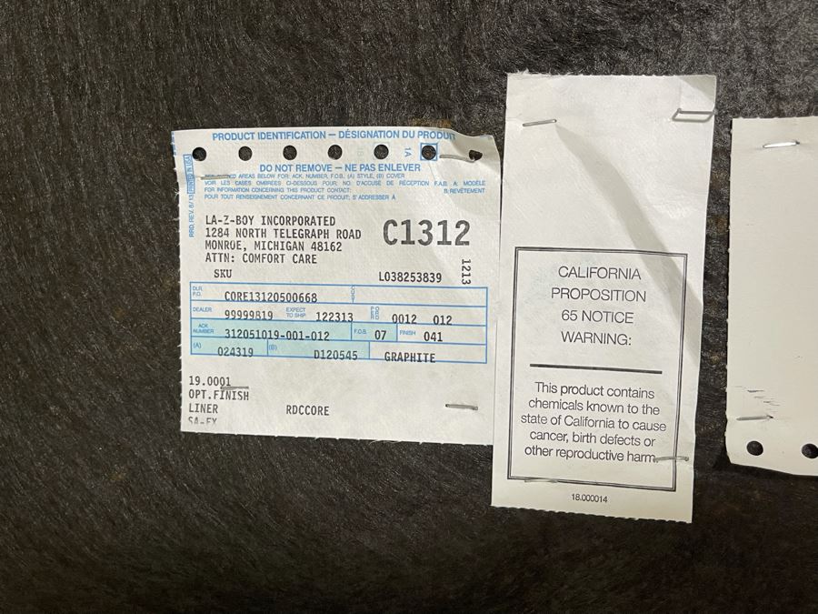 La-Z Boy Round Ottoman 33R X 18H [Photo 8]