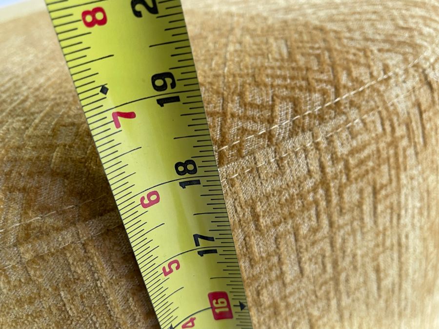 La-Z Boy Round Ottoman 33R X 18H [Photo 7]