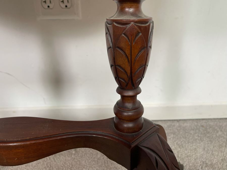 Antique Oval Side Table With Drawer 27W X 14D X 24H [Photo 8]