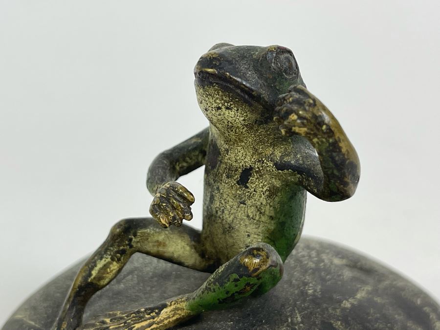 Old Painted Bronze Of Frog Sitting On Rock 3W X 3H [Photo 11]