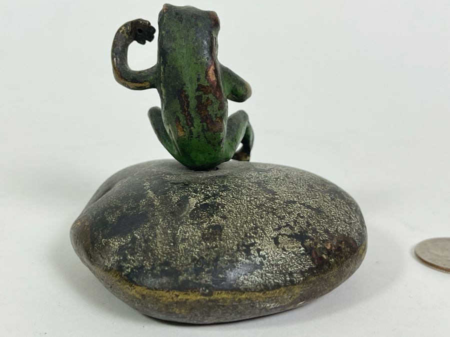 Old Painted Bronze Of Frog Sitting On Rock 3W X 3H [Photo 5]