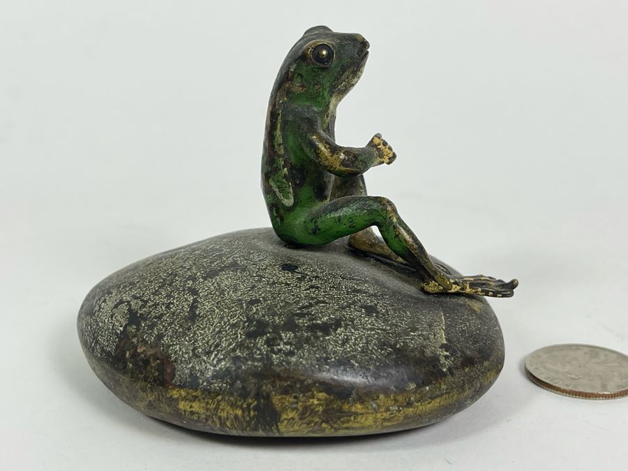 Old Painted Bronze Of Frog Sitting On Rock 3W X 3H [Photo 6]