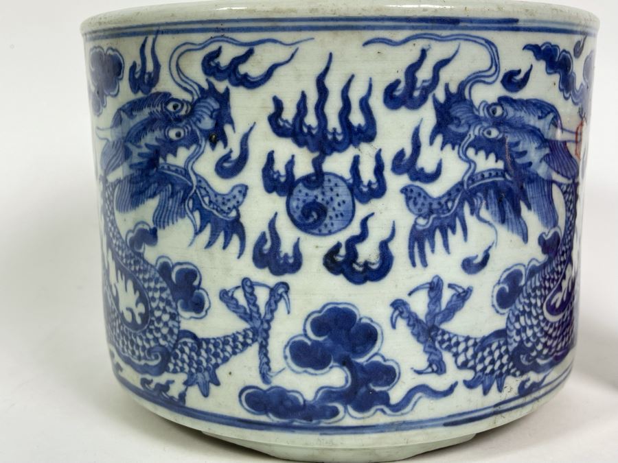 Antique Chinese Blue And White Porcelain Dragon Design Flower Pot 8.5W X 6.5H With Wooden Stand [Photo 8]