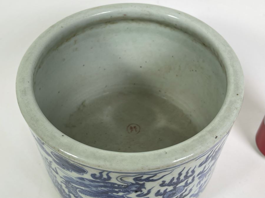 Antique Chinese Blue And White Porcelain Dragon Design Flower Pot 8.5W X 6.5H With Wooden Stand [Photo 16]